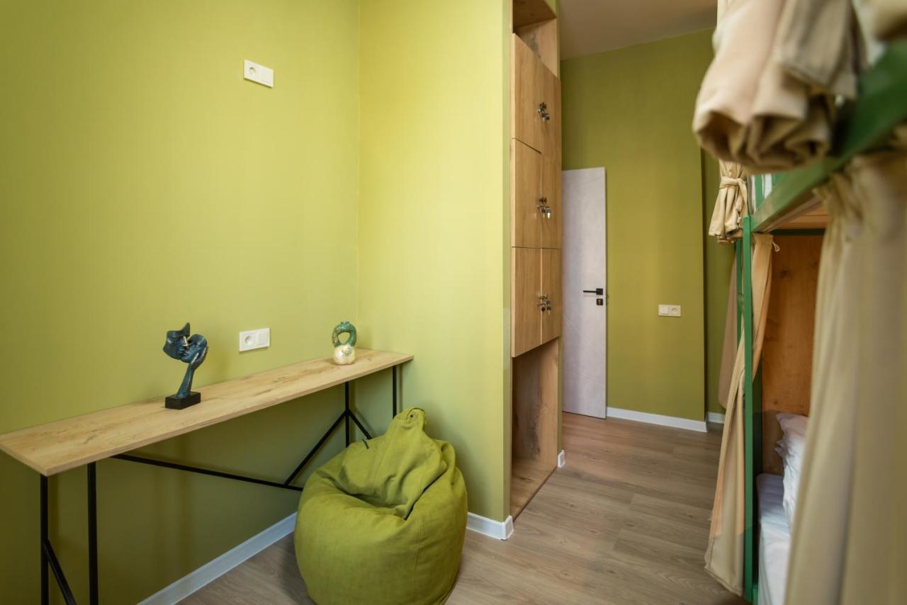 La Casa Emilioangi Hostel เยเรวาน ภายนอก รูปภาพ