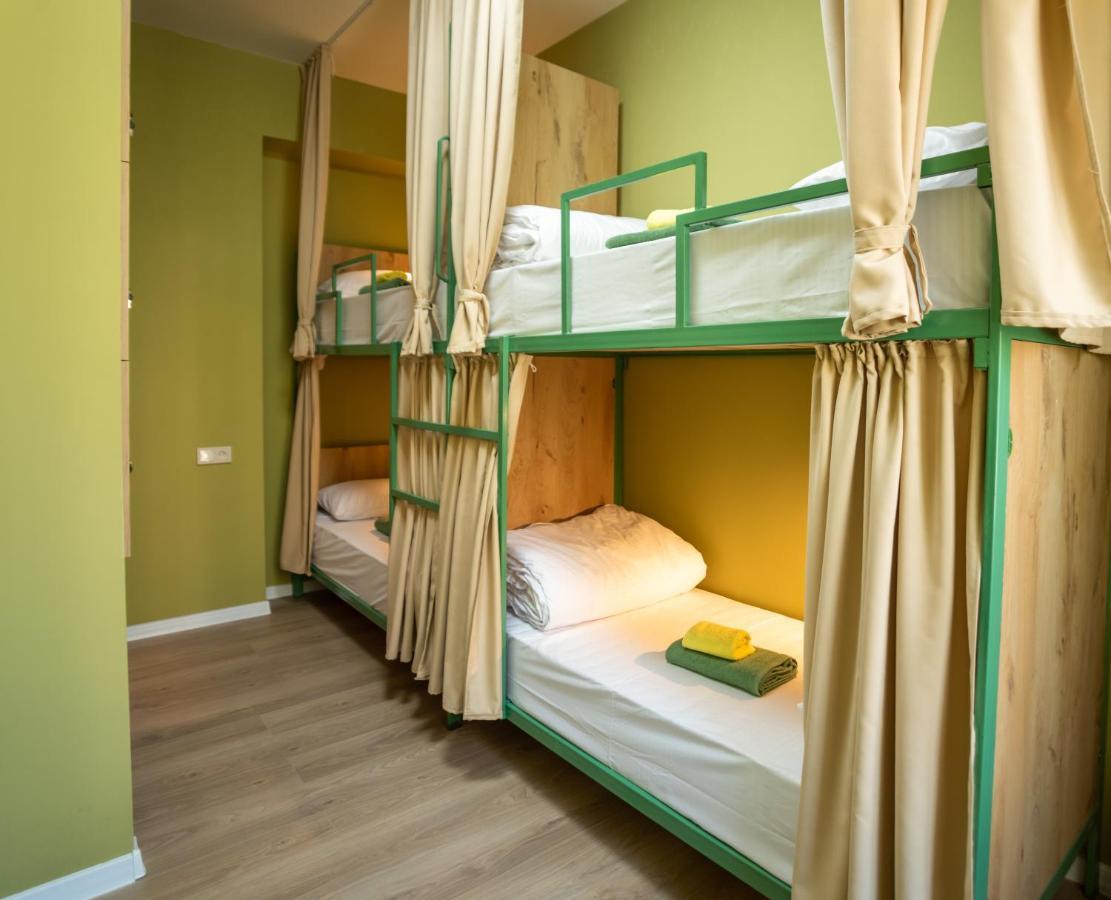 La Casa Emilioangi Hostel เยเรวาน ภายนอก รูปภาพ