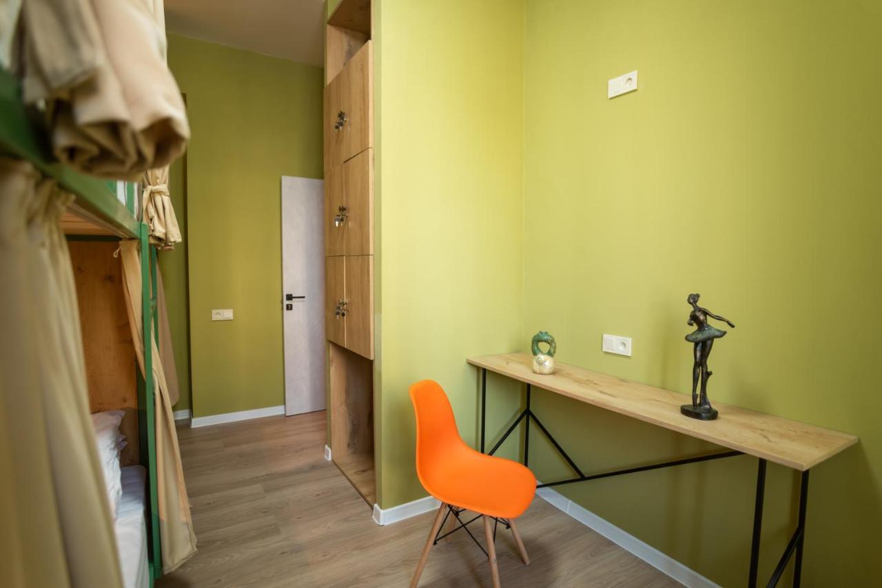 La Casa Emilioangi Hostel เยเรวาน ภายนอก รูปภาพ