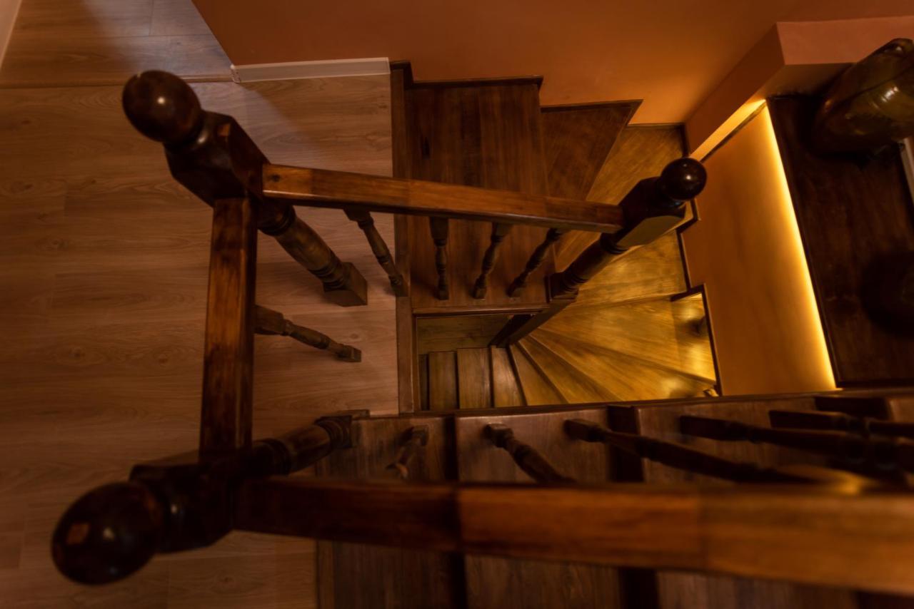 La Casa Emilioangi Hostel เยเรวาน ภายนอก รูปภาพ