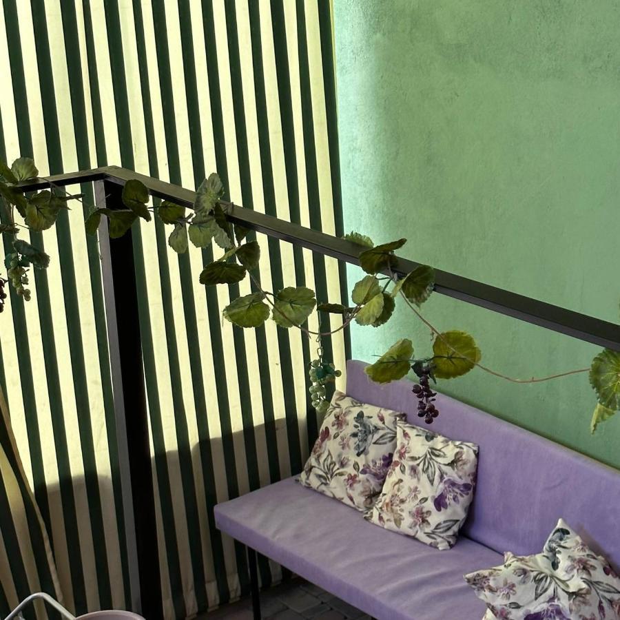 La Casa Emilioangi Hostel เยเรวาน ภายนอก รูปภาพ