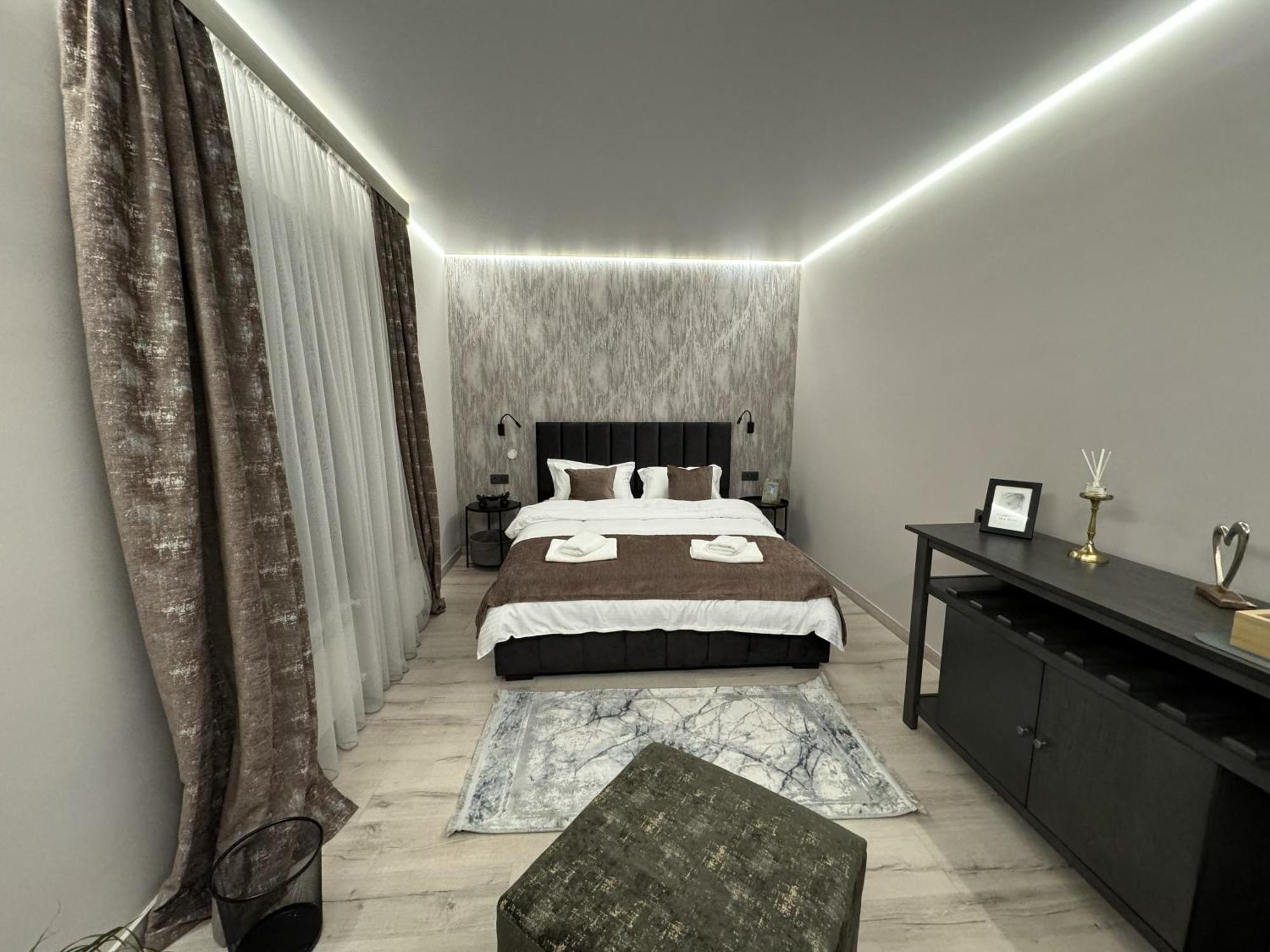 La Casa Emilioangi Hostel เยเรวาน ภายนอก รูปภาพ